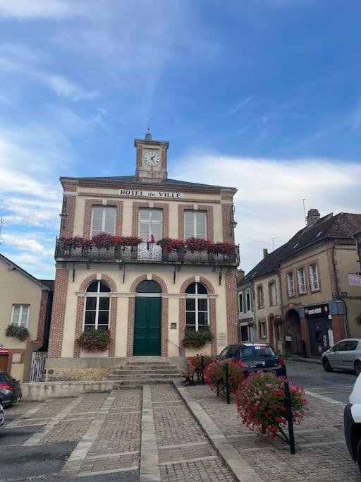 La Maison Du Perche Avec Jacuzzi Saint-Martin-des-Pezerits Εξωτερικό φωτογραφία